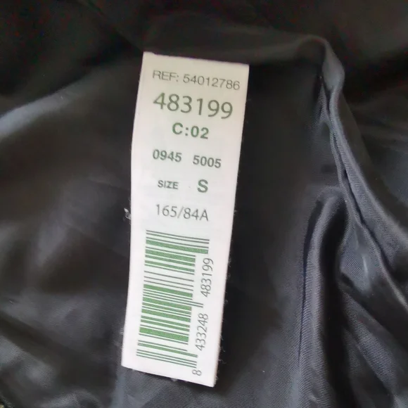 Coat - Picture 5 of 7